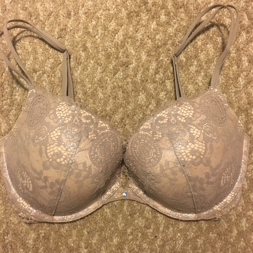Victoria's Secret "Very Sexy Push Up" Bra. 34DD